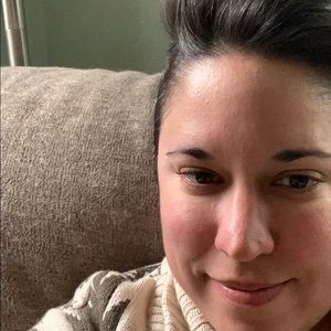 Meet your Posher, Adriane